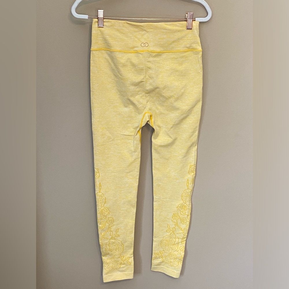 Calia high rise full length leggings in yellow - Picture 3 of 5